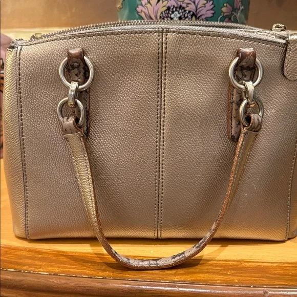 Coach Leather Gold Crossbody Bag - Picture 3 of 9